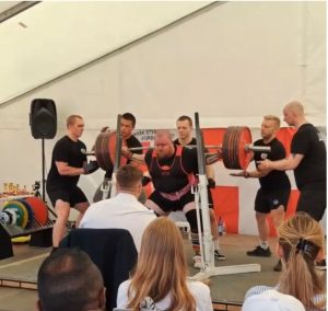 325,5 kg. Dansk rekord. DM 25. Juni 2023